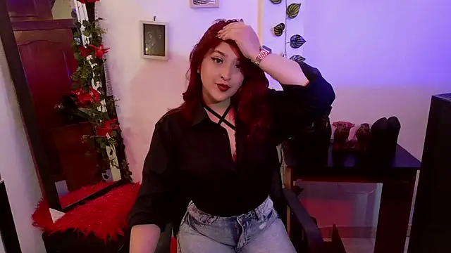 sapphire lilac online show from December 2, 2025, 11:28 pm