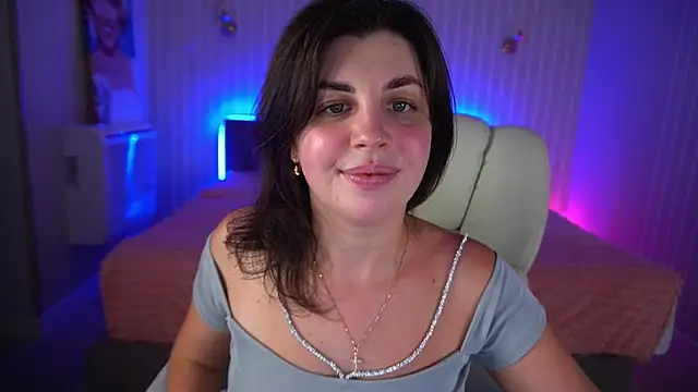 MirandaWong online show from September 13, 2025, 7:25 pm