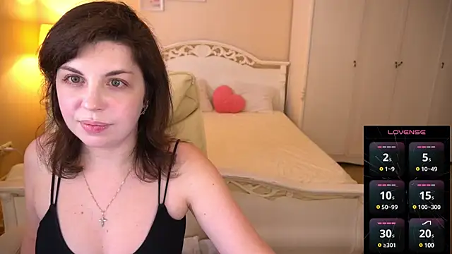 MirandaWong online show from March 10, 2025, 9:56 am