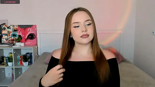 LittleKiitten online show from August 6, 2026, 2:56 pm