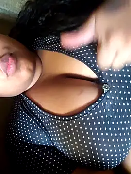 Snapshot of vic_pretynhaa chatting on May 6, 2026, 12:31 pm vic pretynhaa online show from May 6, 2026, 12:31 pm