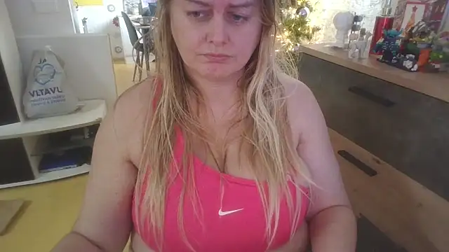 Snapshot of Meliss_Official9 chatting on January 17, 2026, 10:52 am Meliss Official9 online show from January 17, 2026, 10:52 am