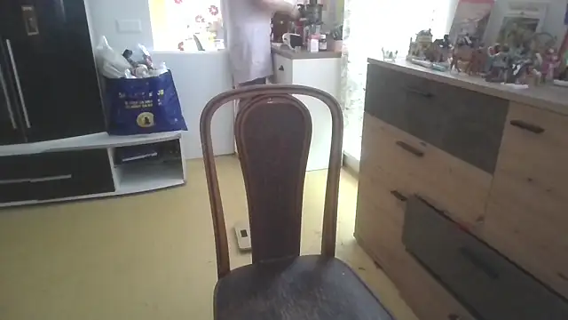 Snapshot of Meliss_Official9 chatting on December 2, 2025, 9:22 am Meliss Official9 online show from December 2, 2025, 9:22 am