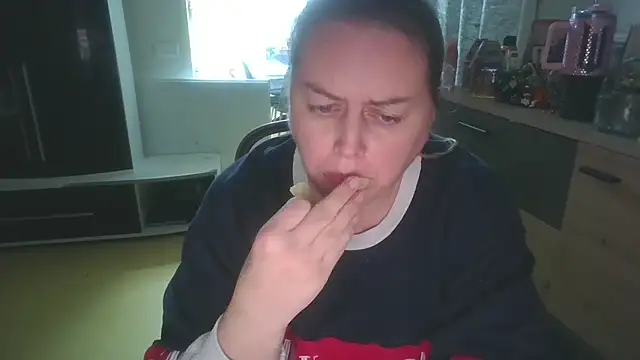 Snapshot of Meliss_Official9 chatting on January 5, 2026, 8:12 pm Meliss Official9 online show from January 5, 2026, 8:12 pm