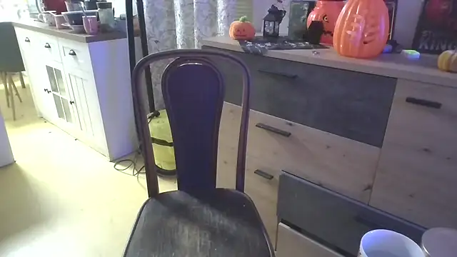 Snapshot of Meliss_Official9 chatting on October 26, 2025, 7:58 pm Meliss Official9 online show from October 26, 2025, 7:58 pm