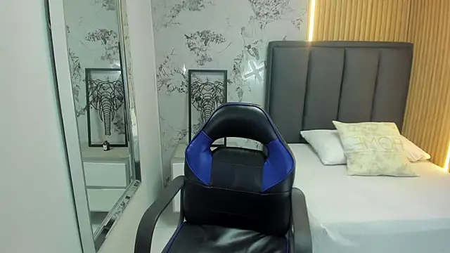 MAGNOLEROY online show from March 3, 2026, 2:13 pm