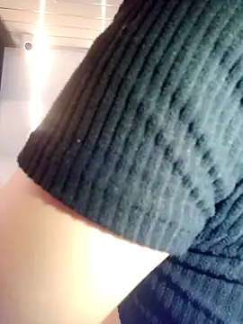 Snapshot of Catalehia_Milk chatting on September 28, 2025, 11:28 am Catalehia Milk online show from September 28, 2025, 11:28 am