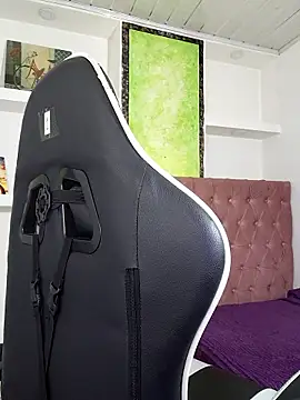 Catalehia Milk online show from January 7, 2026, 9:20 pm