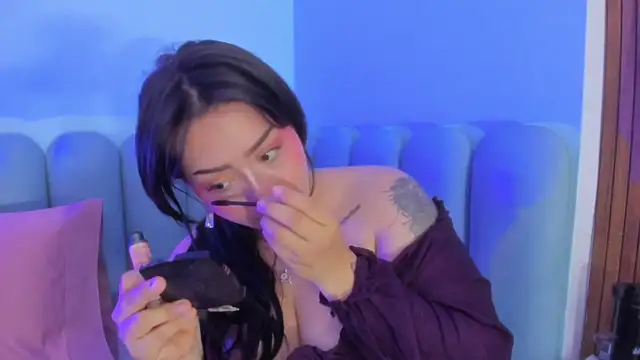 Snapshot of curvy_rousi chatting on March 4, 2026, 12:13 pm curvy rousi online show from March 4, 2026, 12:13 pm