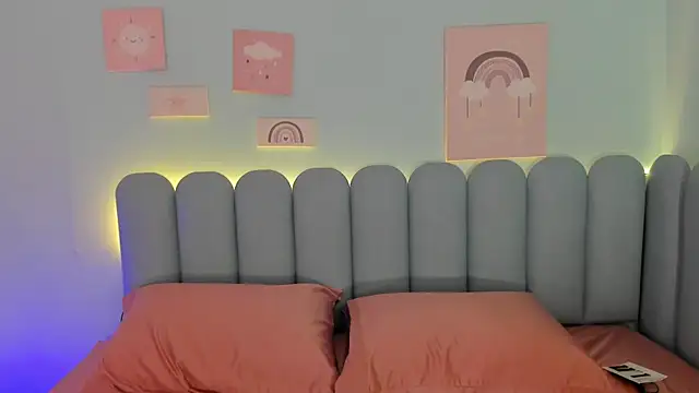 Snapshot of curvy_rousi chatting on November 6, 2025, 11:47 am curvy rousi online show from November 6, 2025, 11:47 am