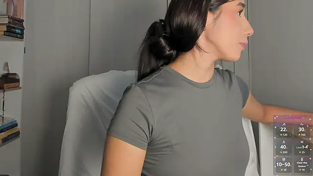 danna davis18 online show from May 22, 2026, 5:11 pm