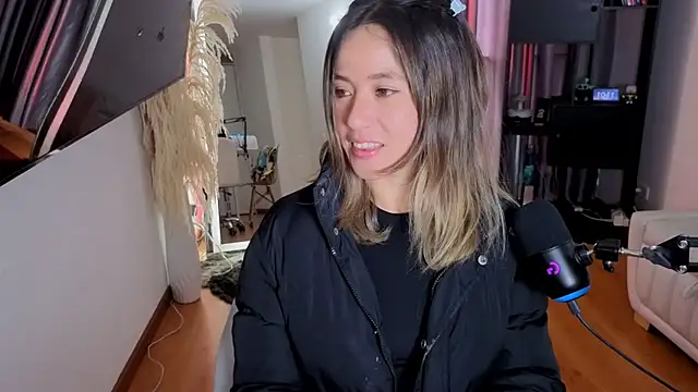 sexfire lalita online show from April 21, 2026, 4:02 pm