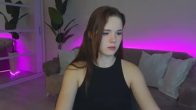 Snapshot of LindaRobertz chatting on October 10, 2025, 9:59 pm LindaRobertz online show from October 10, 2025, 9:59 pm