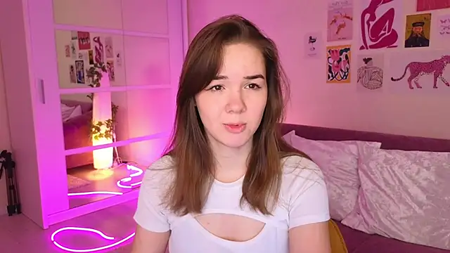 Snapshot of LindaRobertz chatting on February 27, 2025, 6:02 am LindaRobertz online show from February 27, 2025, 6:02 am