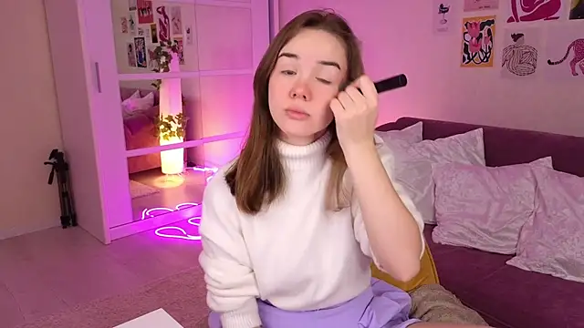 Snapshot of LindaRobertz chatting on March 11, 2025, 5:57 am LindaRobertz online show from March 11, 2025, 5:57 am