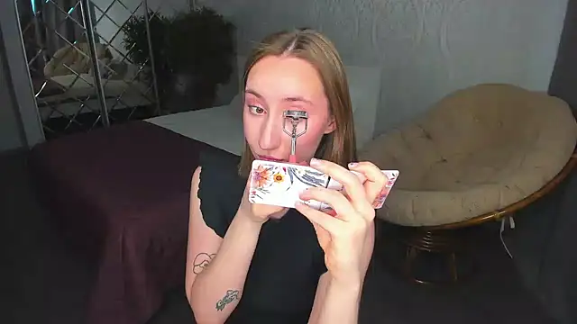 Snapshot of MelodyOfLovee chatting on December 24, 2024, 5:16 am MelodyOfLovee online show from December 24, 2024, 5:16 am