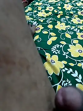 Snapshot of Hilkanna_ chatting on March 4, 2026, 7:54 pm Hilkanna online show from March 4, 2026, 7:54 pm