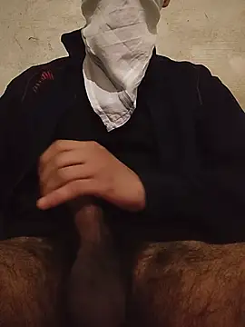 p B  online show from February 2, 2025, 9:40 am