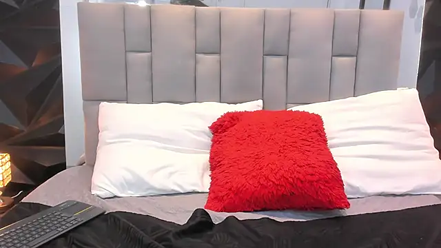 Snapshot of valentinasu1 chatting on March 18, 2025, 4:17 pm valentinasu1 online show from March 18, 2025, 4:17 pm