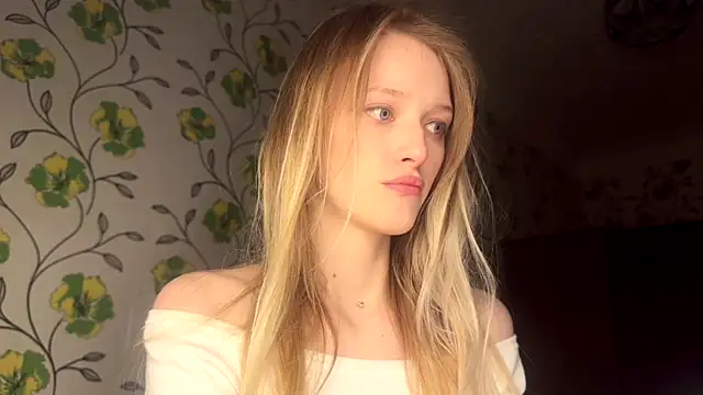 Evvie Summn1 online show from May 4, 2026, 4:10 pm