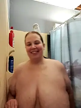 023Longandjuicy online show from November 8, 2025, 4:49 am