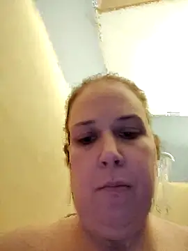 023Longandjuicy online show from February 3, 2026, 3:59 am