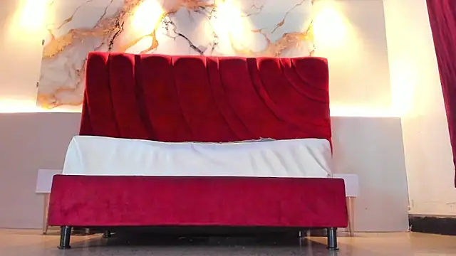 Snapshot of MAISE_HILL1 chatting on November 13, 2025, 1:15 pm MAISE HILL1 online show from November 13, 2025, 1:15 pm