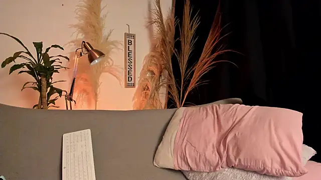 Serenity Day online show from March 2, 2026, 2:01 am