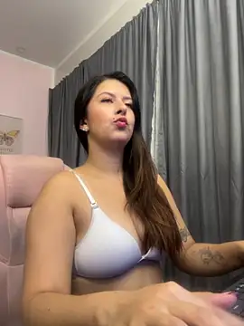 liss black online show from October 31, 2025, 3:47 am