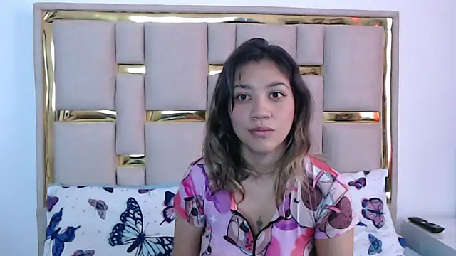 nina carther online show from November 9, 2025, 11:36 am