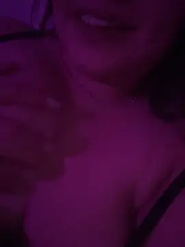 hannahcdmx online show from March 16, 2026, 9:24 am