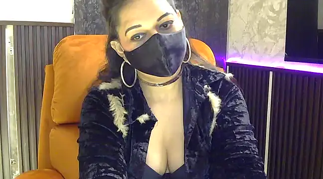 Snapshot of fabdemira chatting on January 24, 2025, 8:11 pm fabdemira online show from January 24, 2025, 8:11 pm