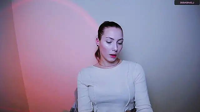 VanessaMay  online show from December 12, 2024, 6:31 pm