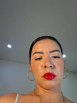 Anal Luucia online show from May 23, 2026, 12:37 pm