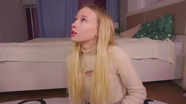 Snapshot of LynetBurby chatting on December 5, 2025, 6:12 am LynetBurby online show from December 5, 2025, 6:12 am