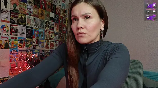 Snapshot of LittleLeen chatting on November 6, 2025, 5:28 pm LittleLeen online show from November 6, 2025, 5:28 pm