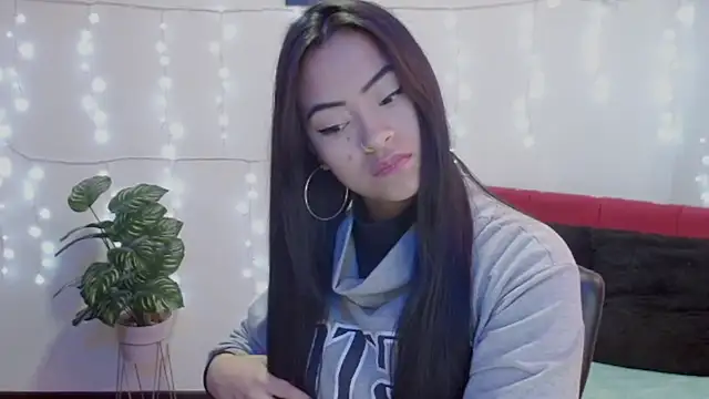 NatalyEscobar lx online show from June 2, 2026, 1:55 pm