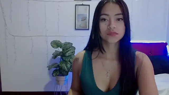 NatalyEscobar lx online show from April 18, 2026, 3:25 pm