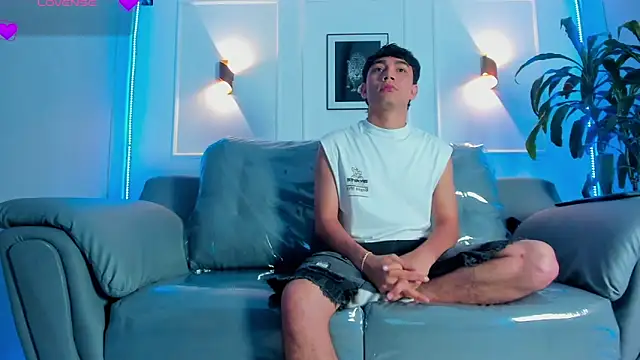 Snapshot of Boysweet_boys chatting on November 26, 2025, 8:53 pm Boysweet boys online show from November 26, 2025, 8:53 pm