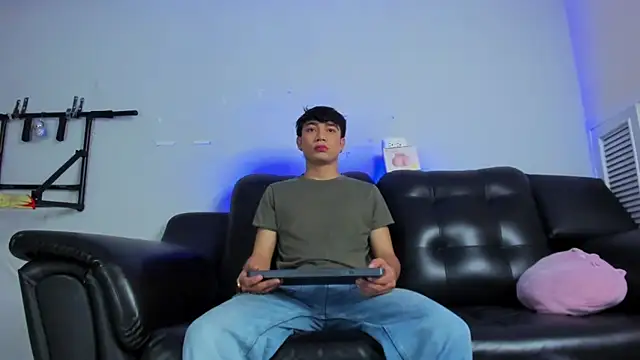 Snapshot of Boysweet_boys chatting on January 11, 2025, 8:54 pm Boysweet boys online show from January 11, 2025, 8:54 pm