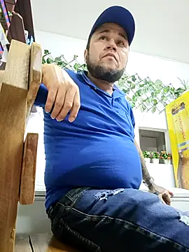 Snapshot of very2_sexy chatting on September 29, 2025, 4:19 am very2 sexy online show from September 29, 2025, 4:19 am