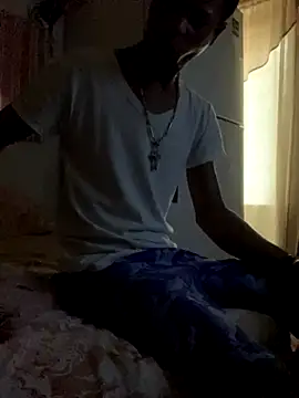 Snapshot of Johnras121 chatting on October 5, 2025, 7:48 pm Johnras121 online show from October 5, 2025, 7:48 pm