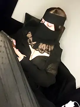 -Arab milf- online show from October 12, 2025, 6:20 pm