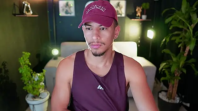 Snapshot of Aaronfox_x chatting on November 22, 2025, 9:41 am Aaronfox x online show from November 22, 2025, 9:41 am