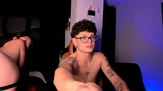 LexieandNate online show from March 3, 2025, 9:02 am