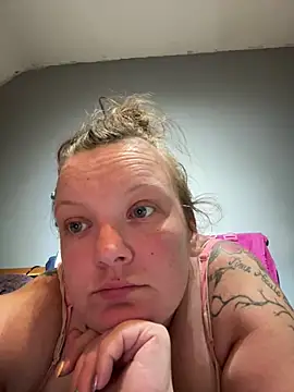 busty-bella1 online show from July 21, 2026, 9:16 pm