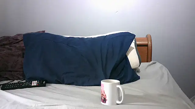 Snapshot of busty-bella1 chatting on November 3, 2025, 11:58 am busty-bella1 online show from November 3, 2025, 11:58 am