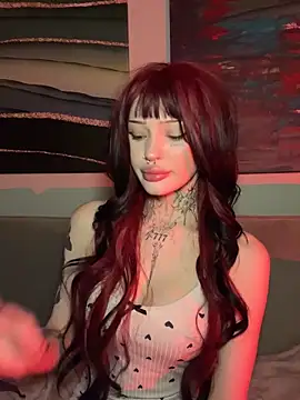 madelinexx online show from October 30, 2025, 4:37 pm