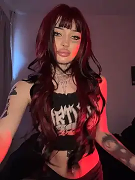 madelinexx online show from October 3, 2025, 3:35 pm