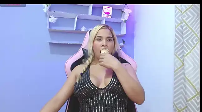 Snapshot of Mitsuka_Sojii chatting on February 7, 2025, 1:58 am Mitsuka Sojii online show from February 7, 2025, 1:58 am